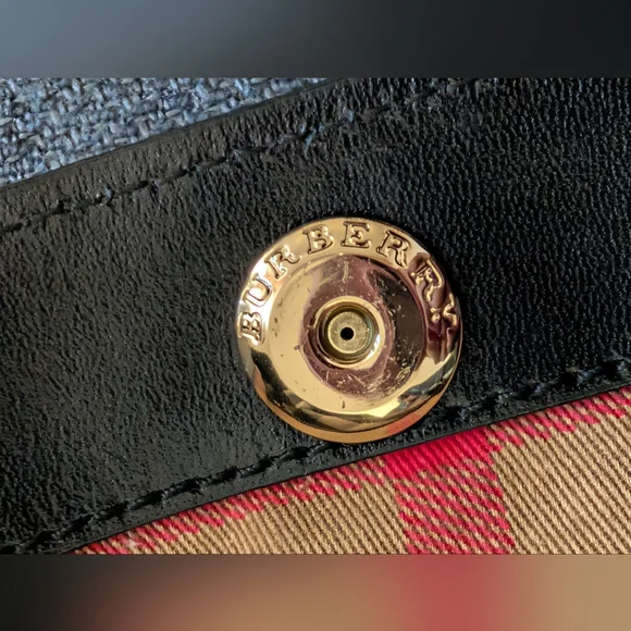 Burberry Black Leather Shoulder Bag with Gold Studs - Picture 10 of 13